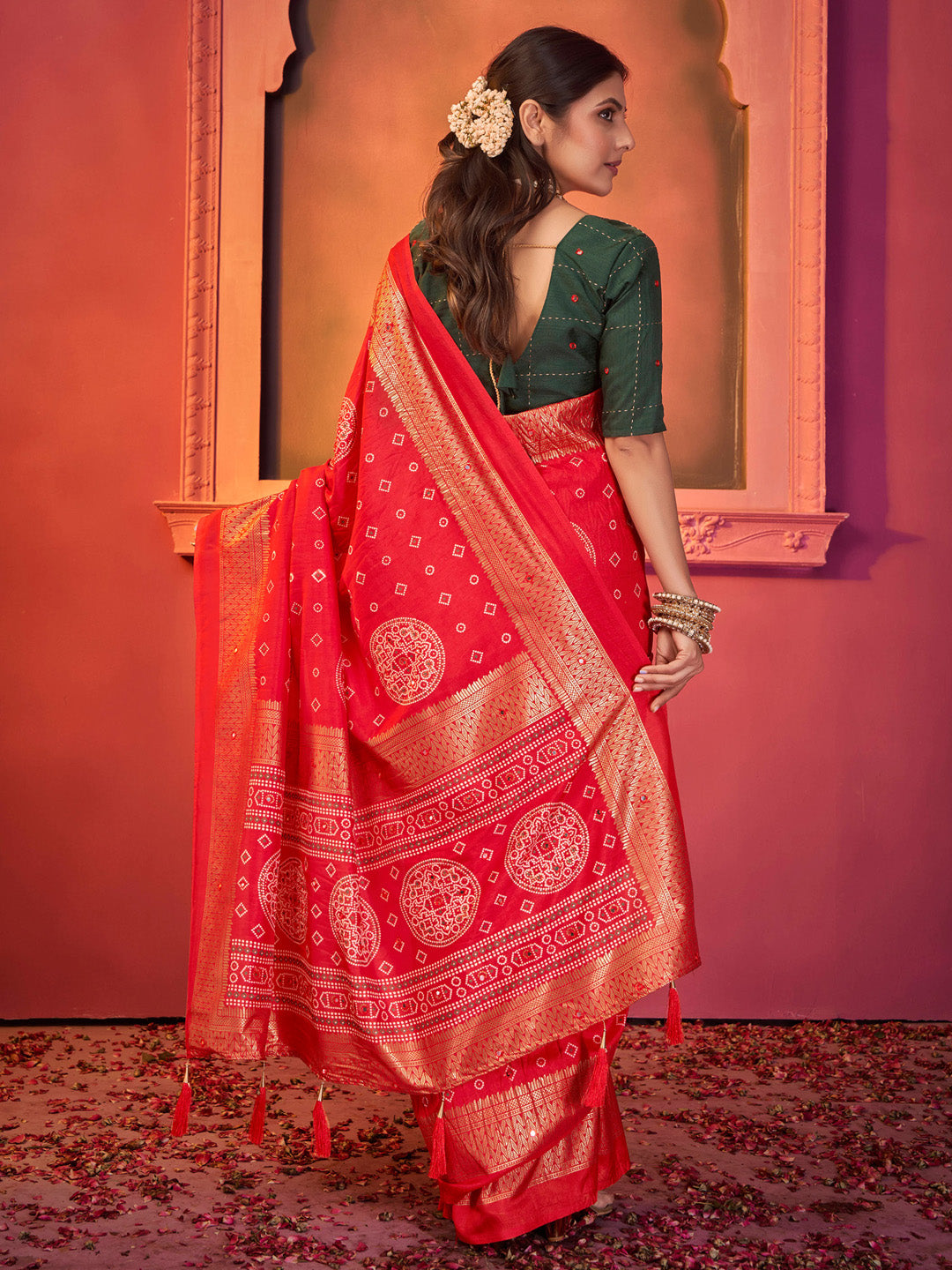 Women's Tussar Silk Green Embellished Designer Saree With Blouse Piece