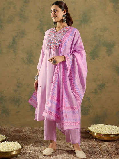 Dhiyona IE Floral Embroidered Thread Work Straight Kurta With Trousers & Dupatta