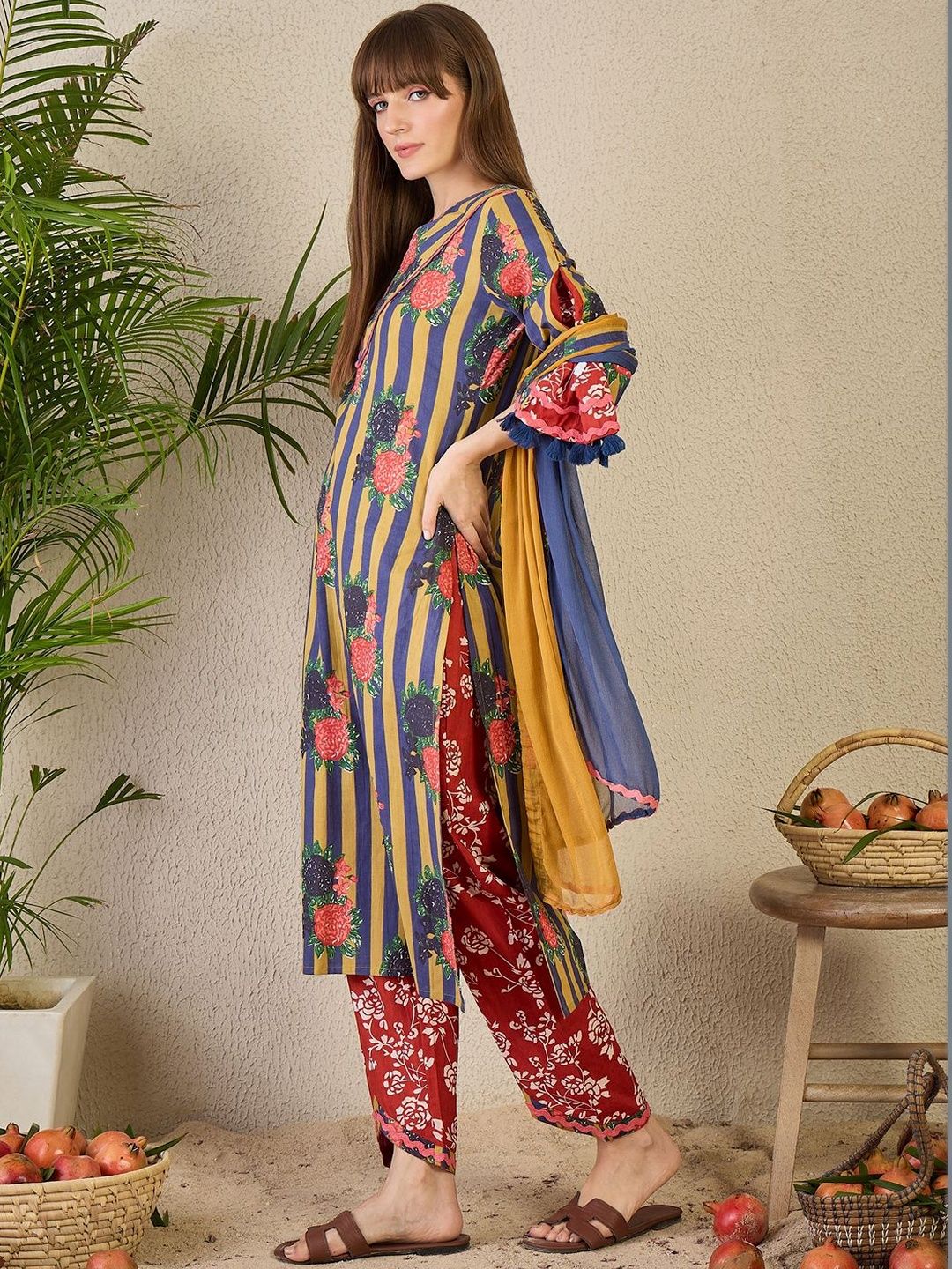 Women Printed Regular Pure Cotton Kurta with Trousers & With Dupatta