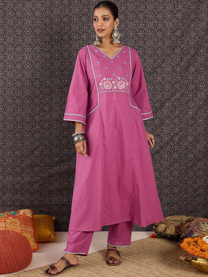 Women Floral Embroidered Panelled Thread Work Pure Cotton Kurta with Trousers & With Dupatta