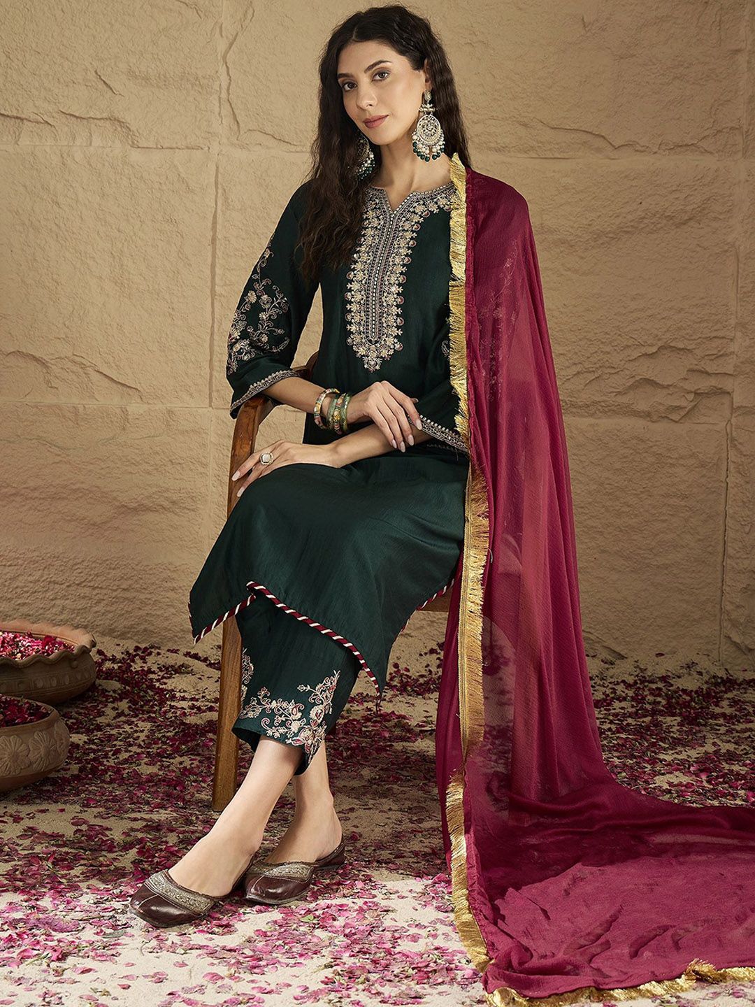 Dhiyona VA Women'sFloral Yoke Design Straight Kurta With Trousers & Dupatta