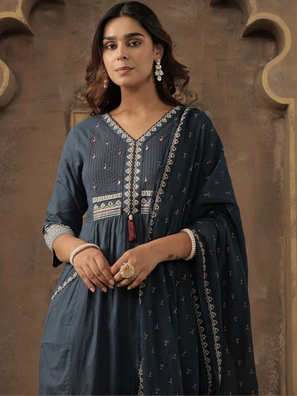 Motifs Embroidered Pure Cotton V-Neck Straight Kurta With Trousers & Dupatta