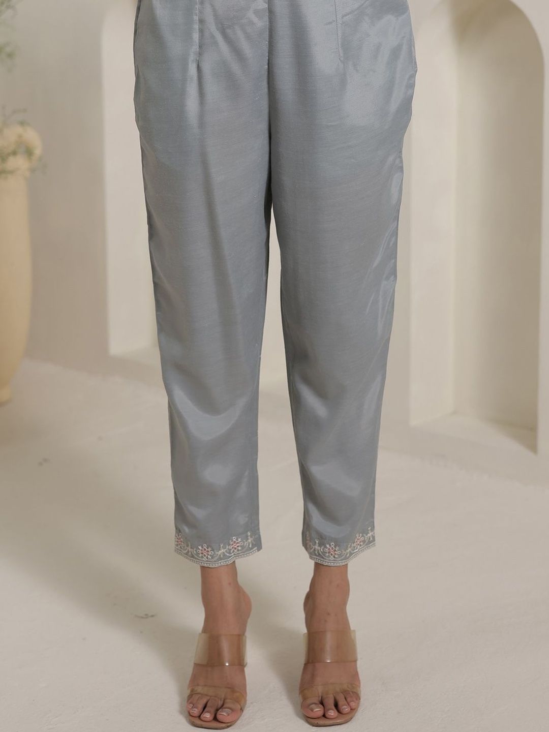 Floral Embroidered Thread Work Organza Straight Kurta & Trousers With Dupatta