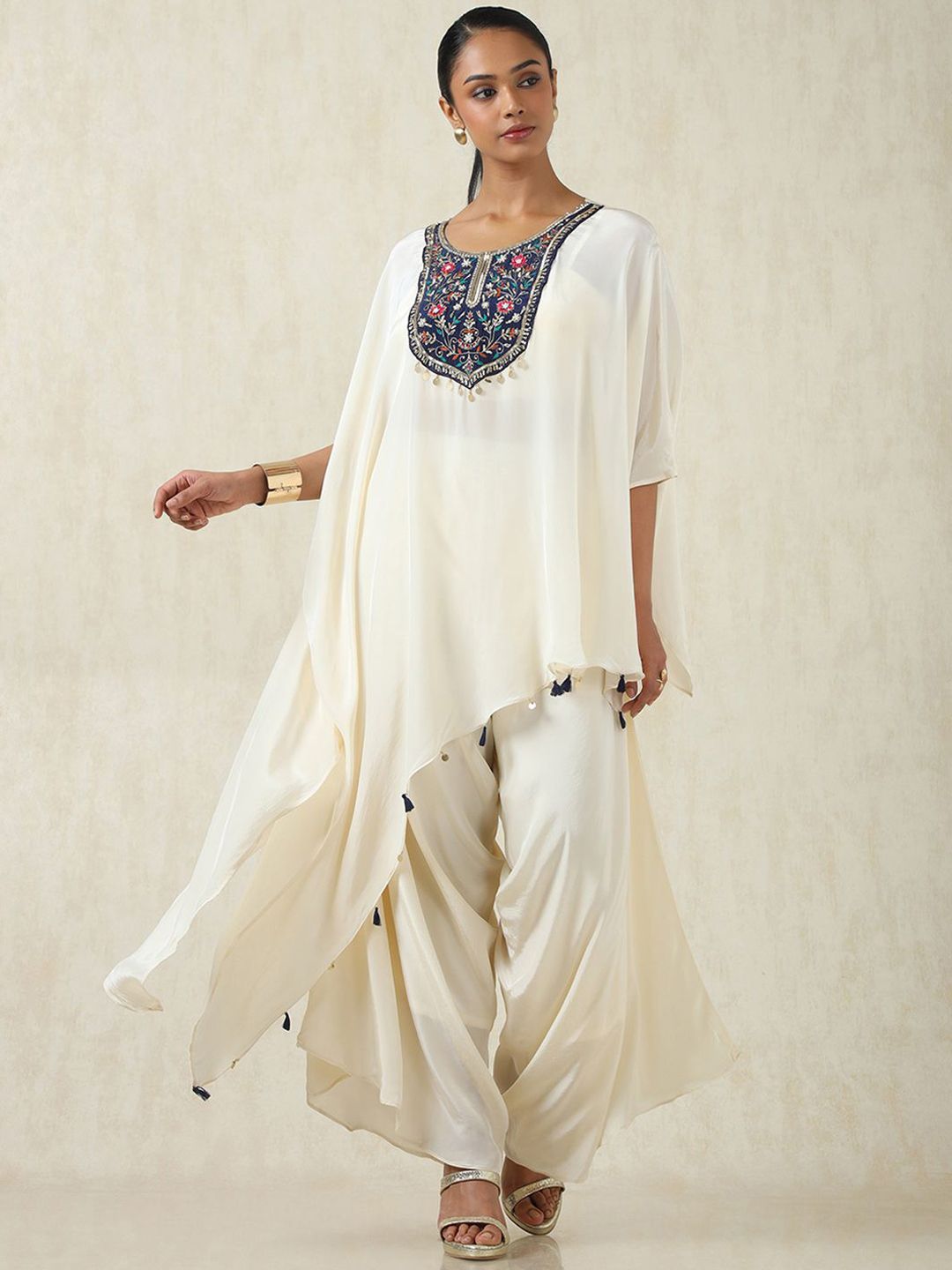 Dhiyona SO Women's Floral Yoke Design Sequinned Round Neck A-Line Kurta With Trousers