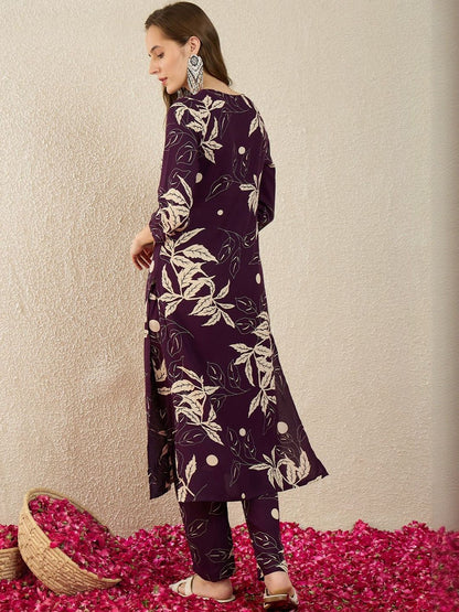 Women Floral Printed Regular Kurta with Trousers