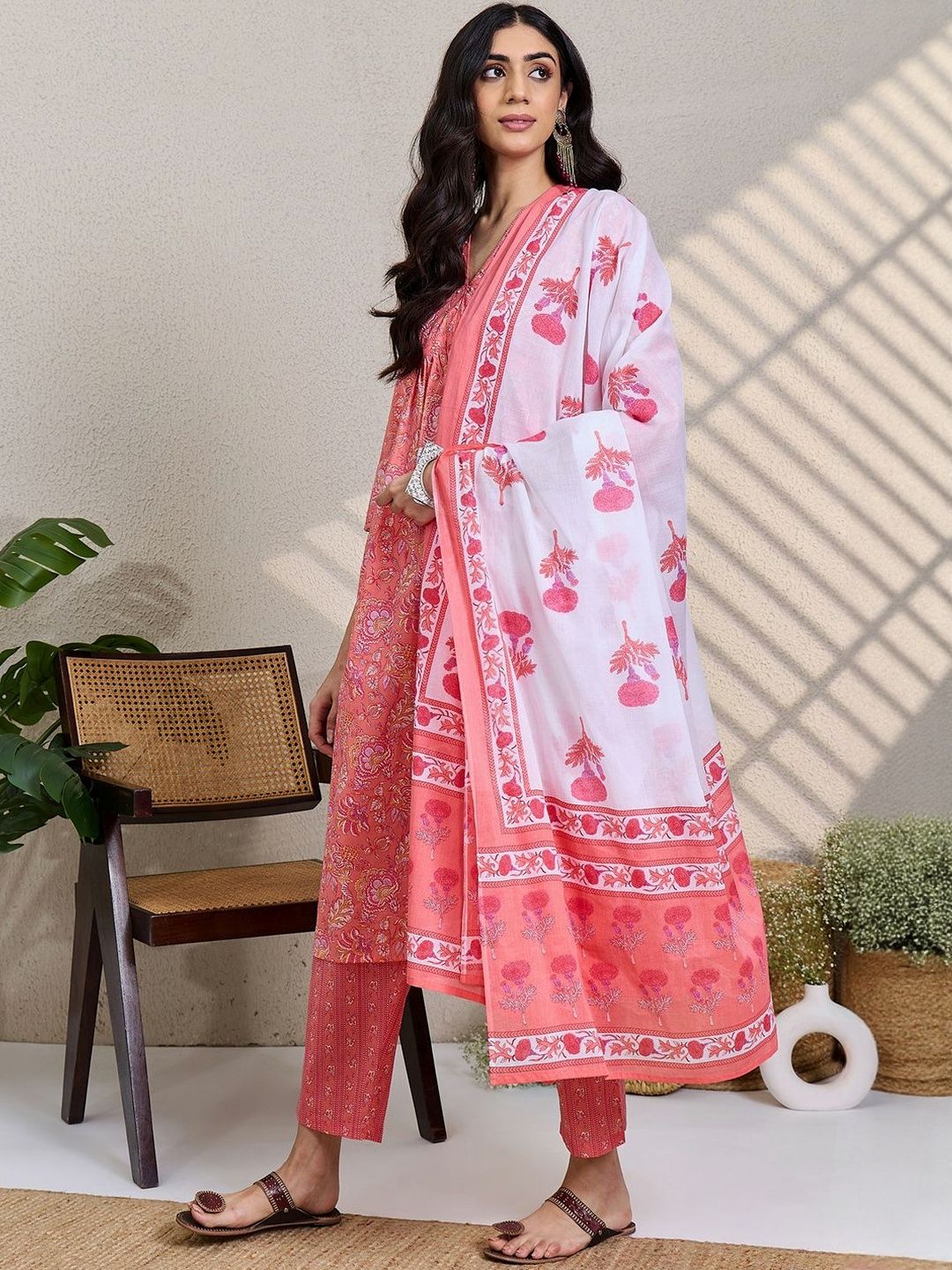 Women Floral Printed Empire Pure Cotton Kurta with Trousers & With Dupatta