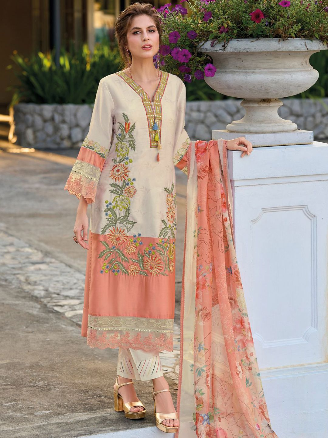 Dhiyona IE Women's Floral Embroidered Mirror Work Kurta with Trousers & Dupatta