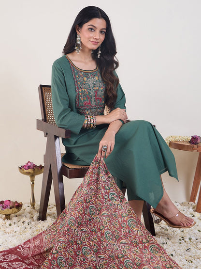 Ethnic Motifs Embroidered Thread Work Straight Kurta With Trouser & Dupatta