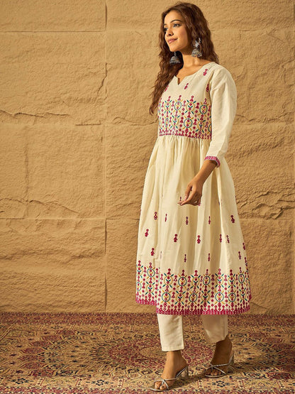 Dhiyona PD Women Women Floral Embroidered Cotton Kurta with Trousers