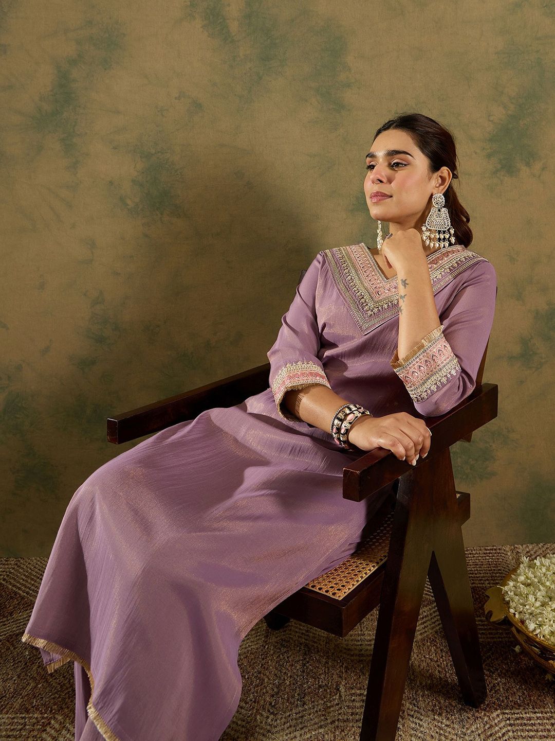 Ethnic Motifs Embroidered Kurta With Trousers