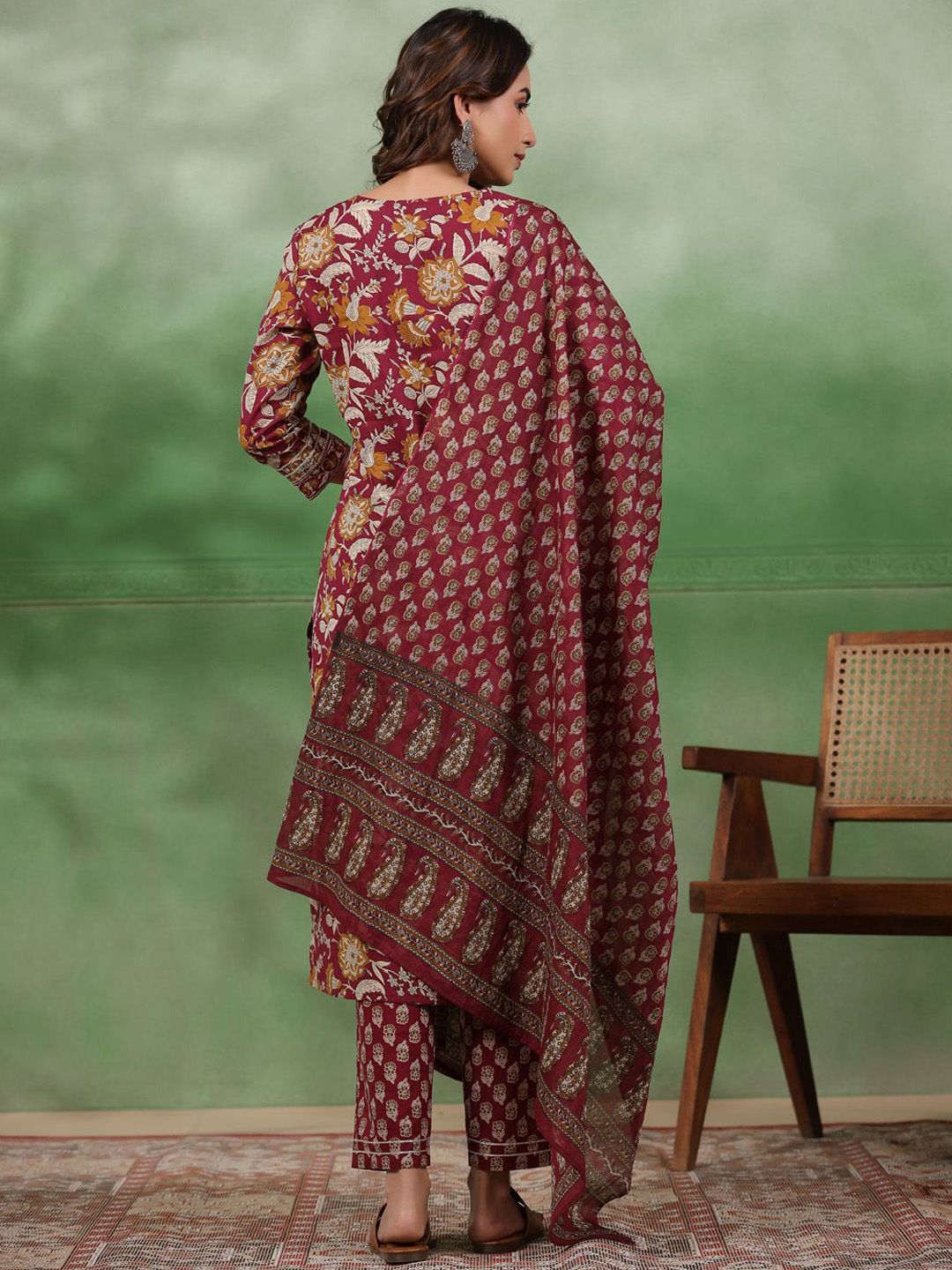 Dhiyona SN Women's Maroon Floral Printed Round Neck Pure Cotton Kurta With Trousers & Dupatta