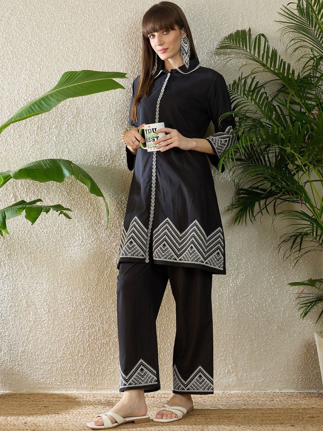 Dhiyona IE Embroidered Shirt Collar Three-Quarter Sleeves Pure Cotton Tunic And Trousers