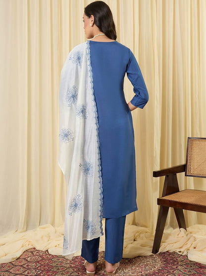 Women Floral Embroidered Regular Thread Work Kurta with Trousers & With Dupatta