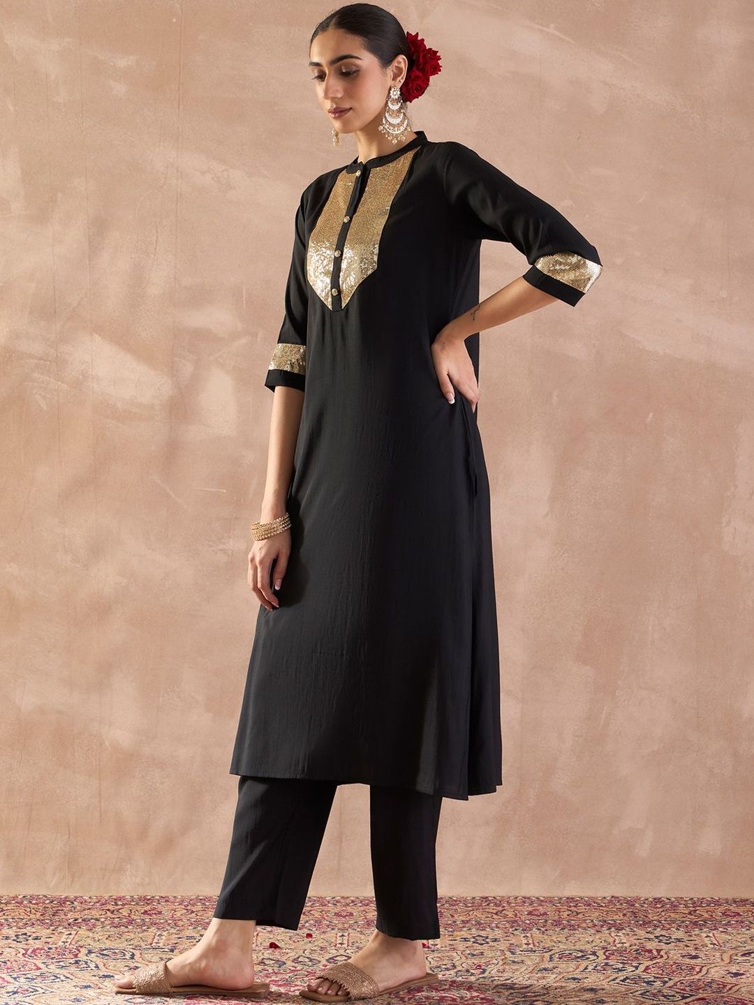 Dhiyona IE Embroidered Mandarin Collar Tunic With Trousers