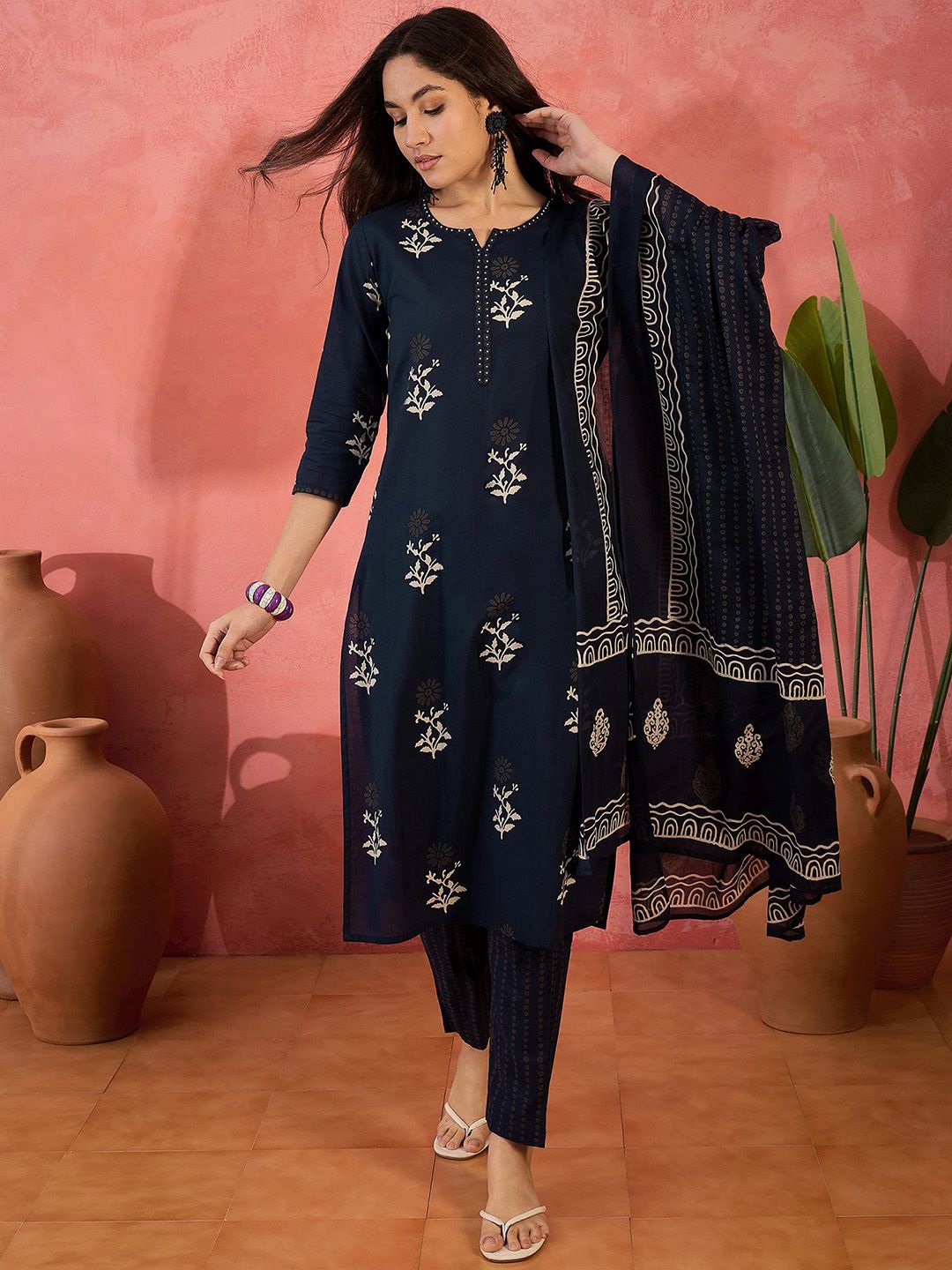 Dhiyona SN Women's Floral Printed Kurta & Trousers With Dupatta