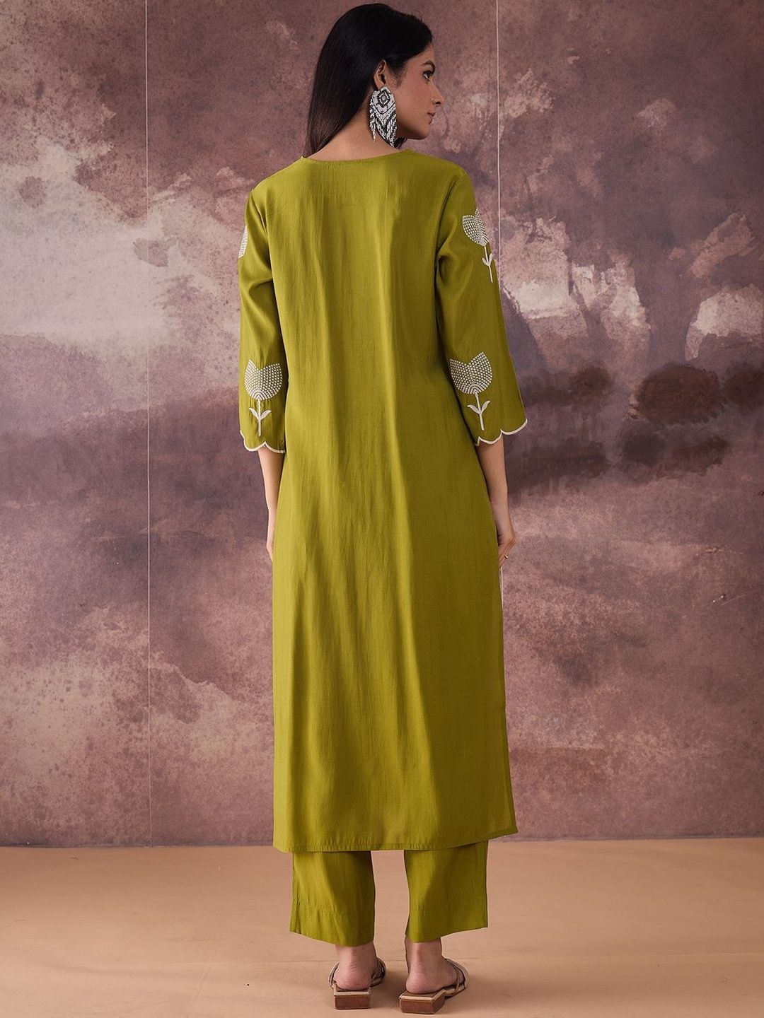 Dhiyona IE Embroidered V-Neck Tunic With Trousers