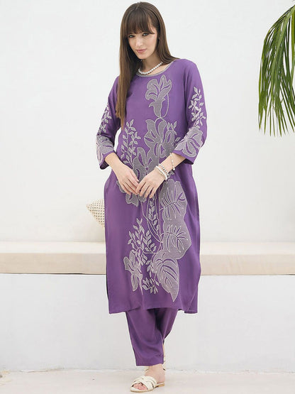 Women Floral Printed Regular Kurta with Trousers