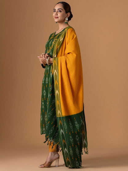 Dhiyona WP Ethnic Motifs Printed Thread Work Pure Cotton Kurta With Trouser & Dupatta