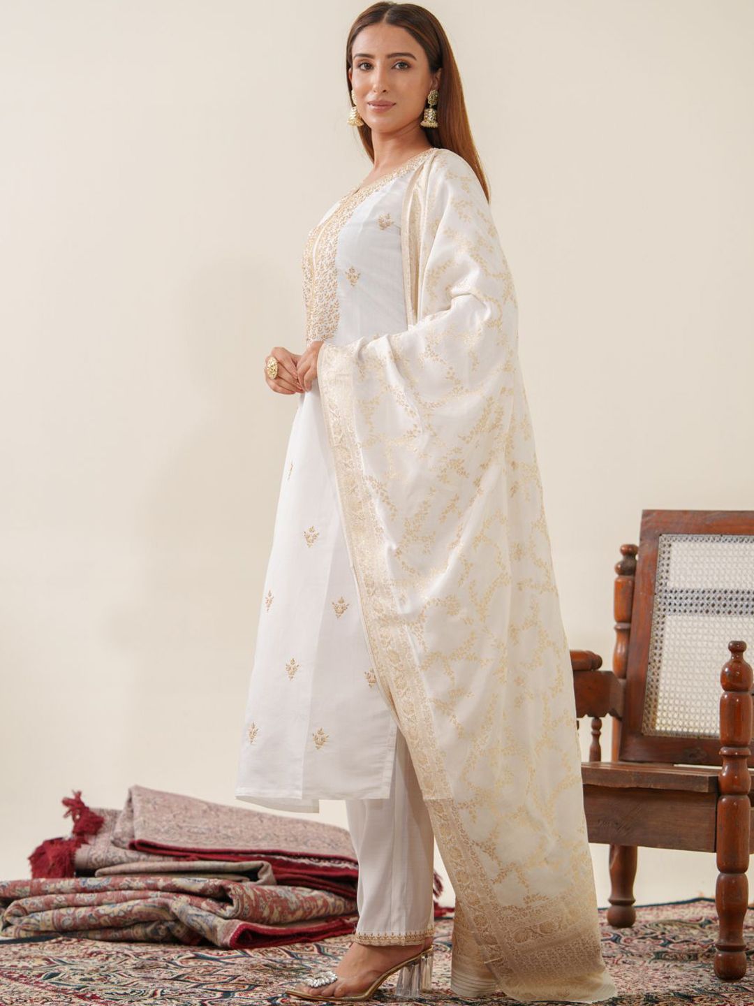 Dhiyona PD Women Ethnic Motifs Woven Design Kurta With Trousers & Dupatta