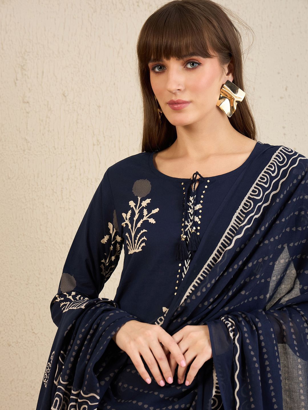 Dhiyona IE Floral Printed Pure Cotton Straight Kurta With Trousers & Dupatta