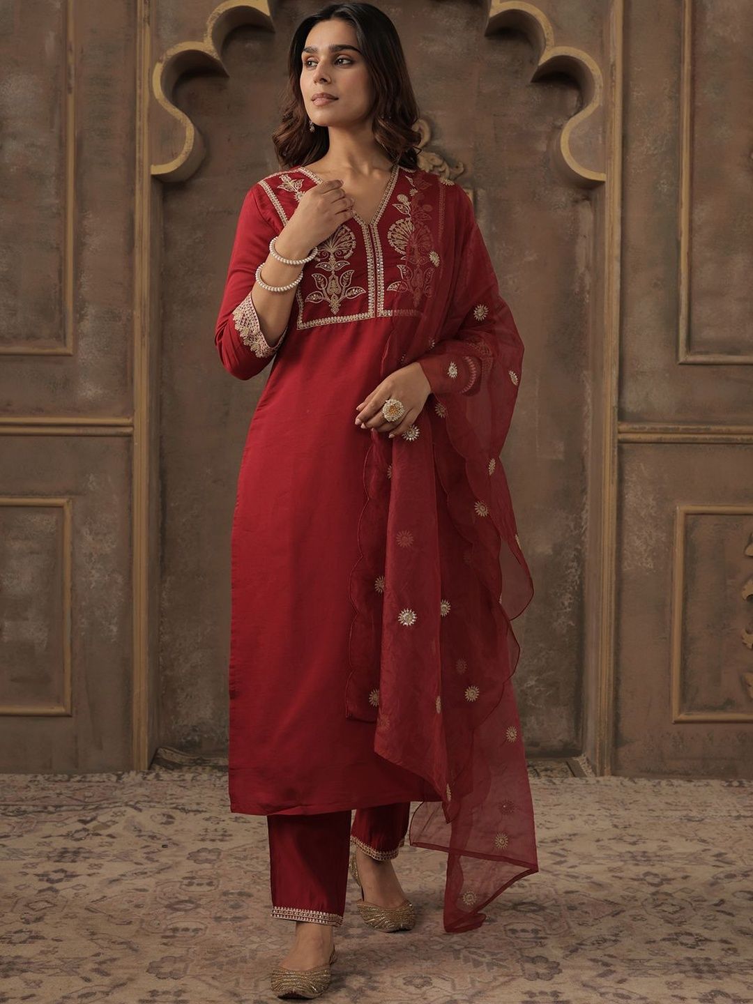 Women Ethnic Motifs Embroidered Kurta with Trousers & Dupatta