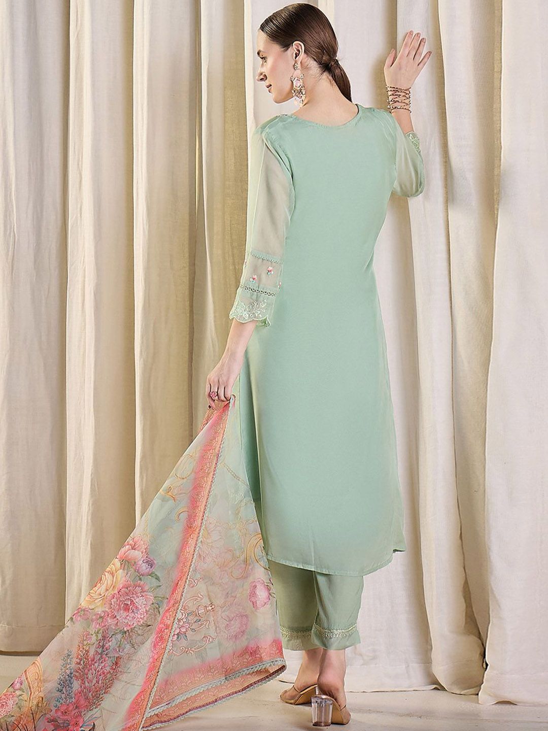 Women Floral Embroidered Kurta with Trousers & Dupatta