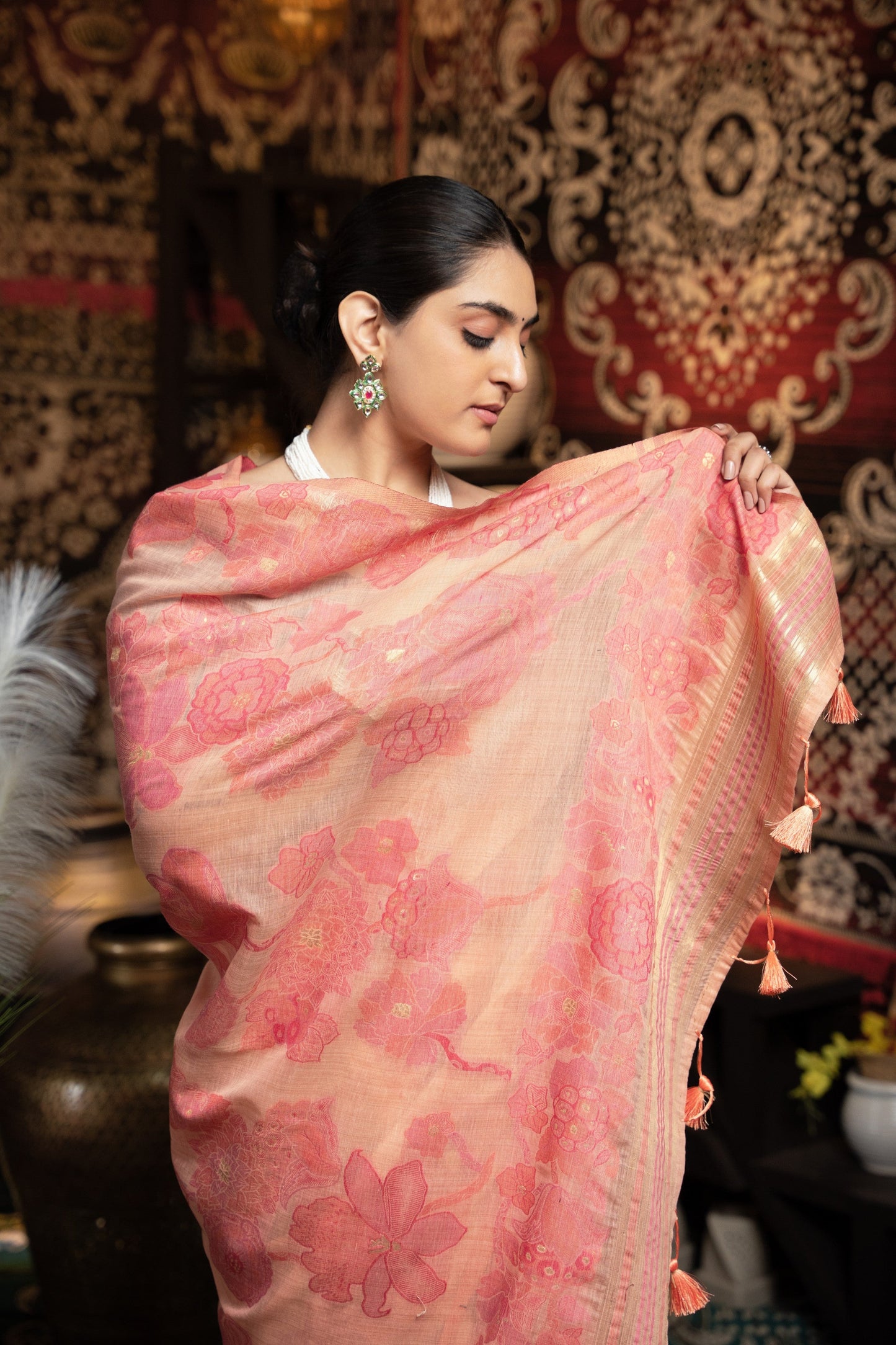 Dhiyona GR Women's Devanshi Peach Soft Cotton Jamdani Saree