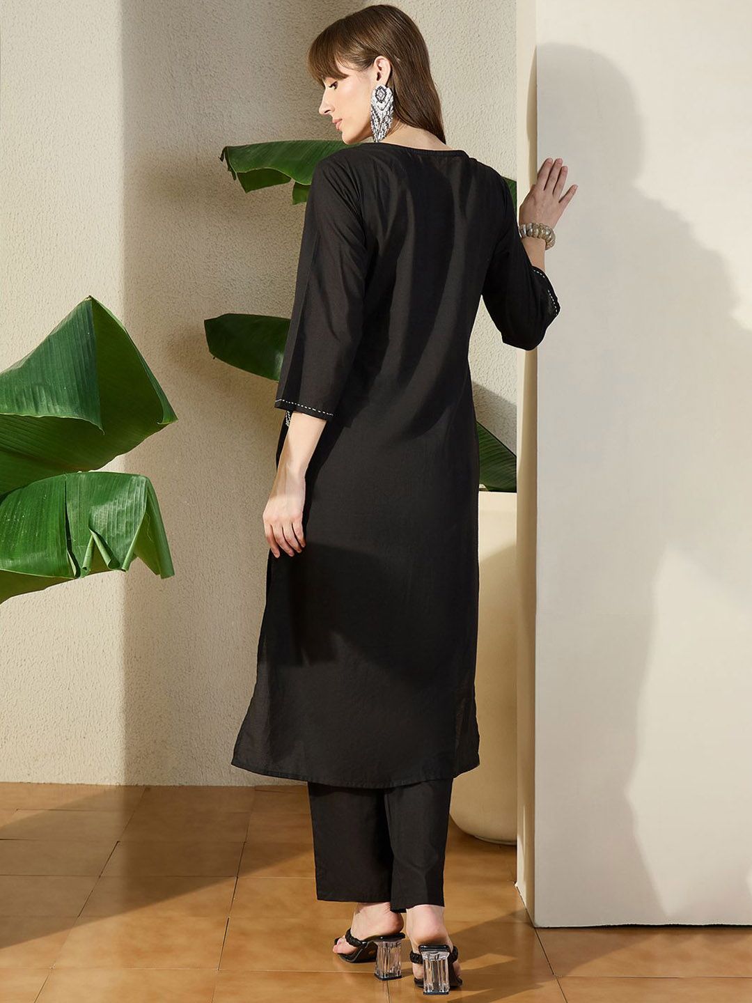 Dhiyona IE Embroidered V-Neck Pure Cotton Tunic With Trouser