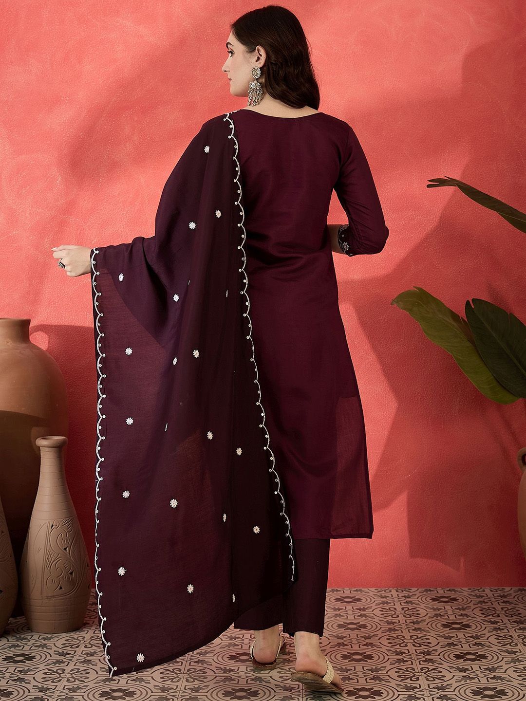Dhiyona SN Women's Embroidered V-Neck Kurta With Trousers & Scalped Dupatta