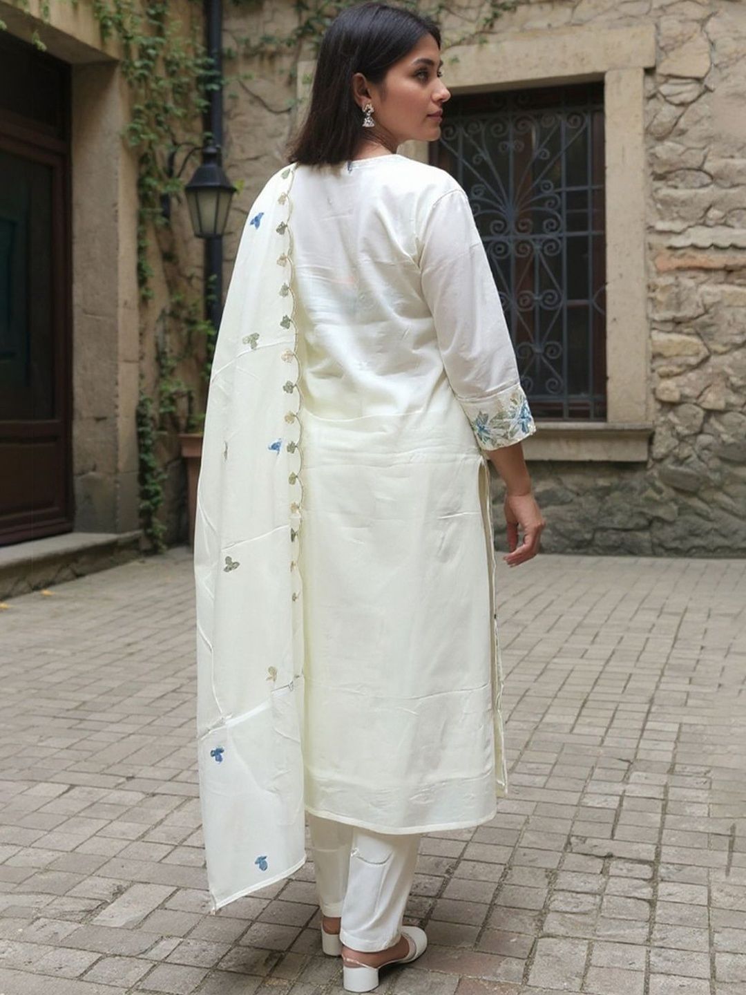 Women Pure Cotton Floral Embroidered Kurta Set With Trousers & Dupatta