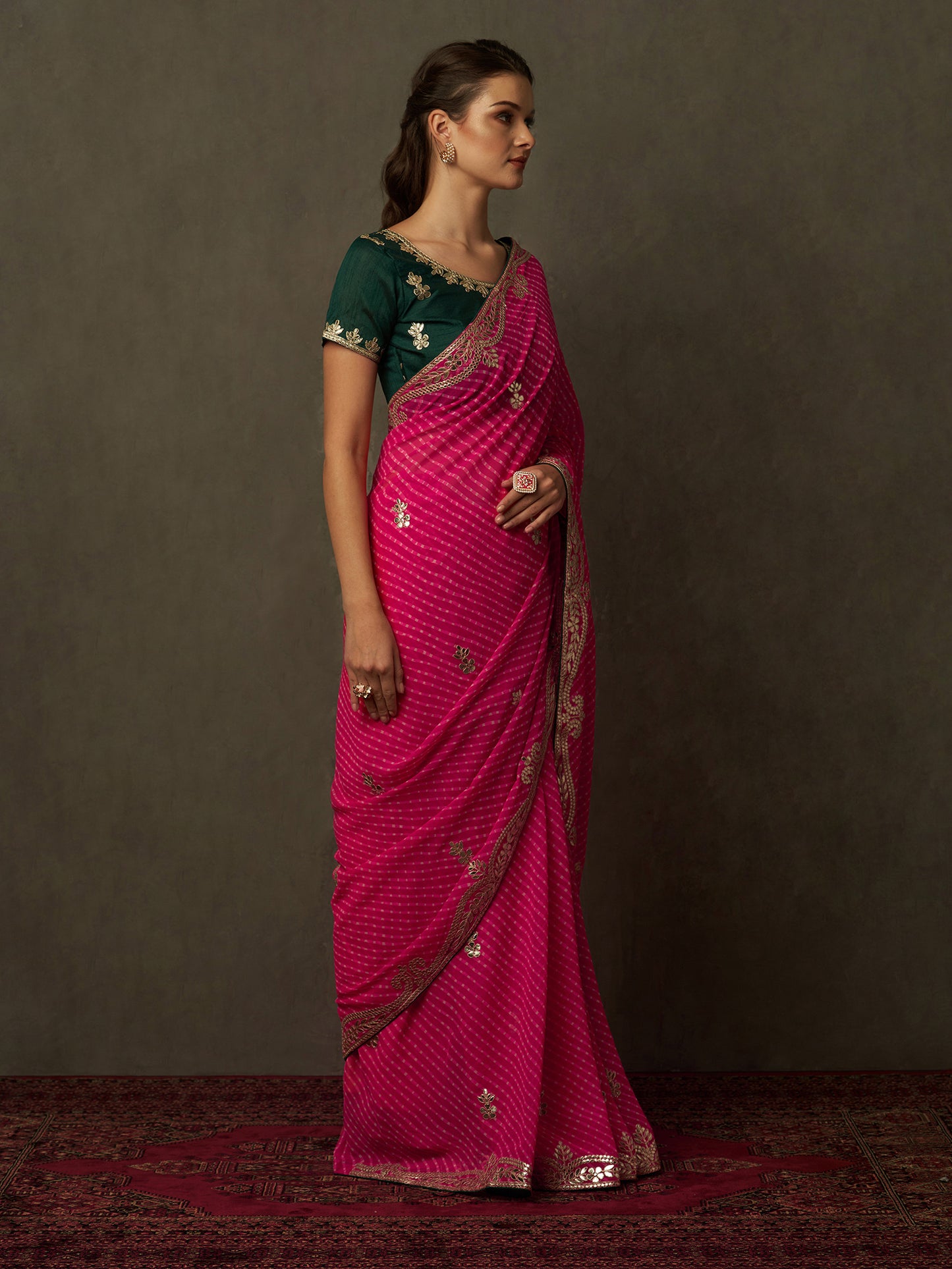 Women's Georgette Pink Embellished Designer Saree With Blouse Piece