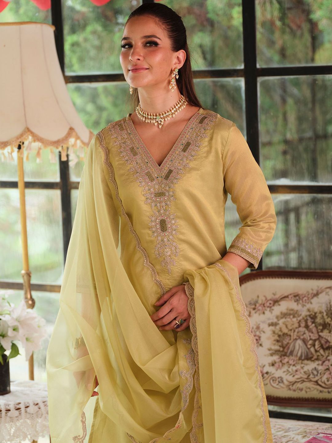 Dhiyona IE Women Ethnic Motifs Embroidered Kurta with Trousers & With Dupatta Kurta Sets
