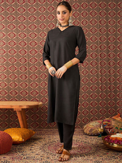 Women Solid Kurta with Trouser & Dupatta