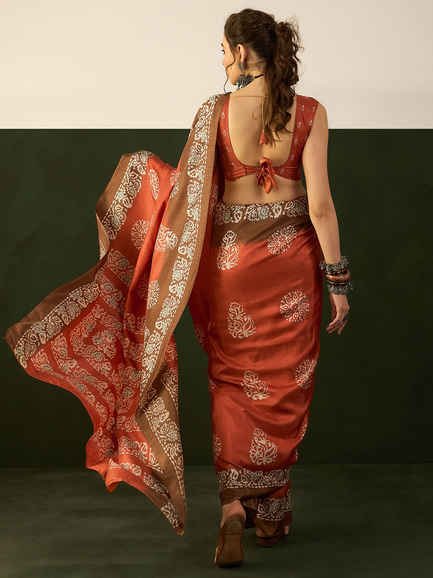 Women's Dola Silk Rust Printed Designer Saree With Blouse Piece