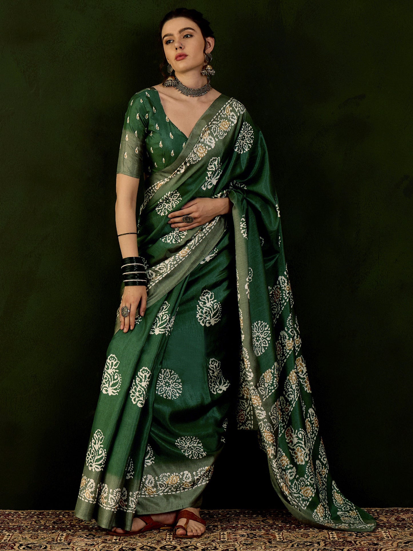 Women's Dola Silk Green Printed Designer Saree With Blouse Piece