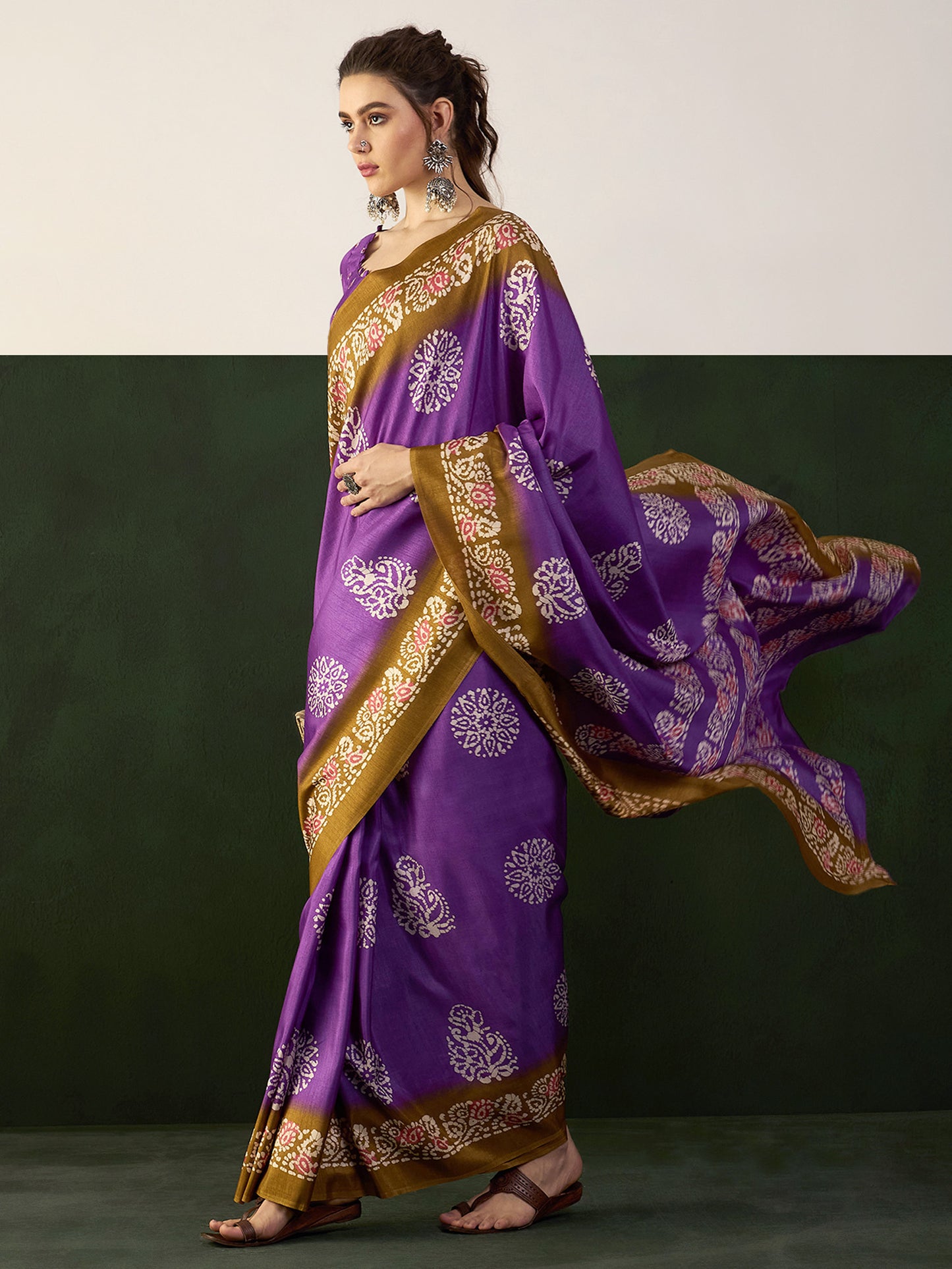 Women's Dola Silk Purple Printed Designer Saree With Blouse Piece