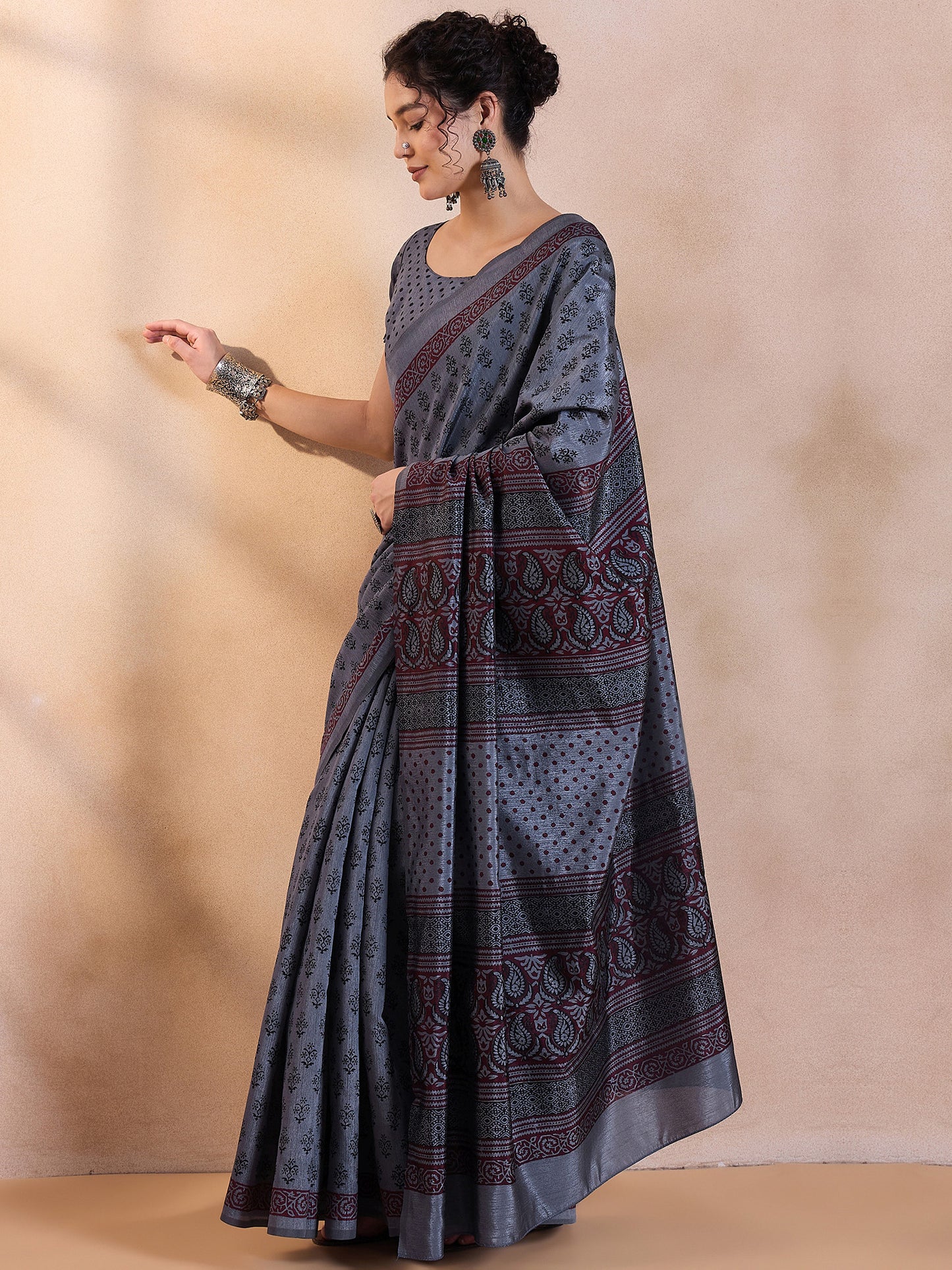 Women's Dola Silk Metallic Printed Designer Saree With Blouse Piece