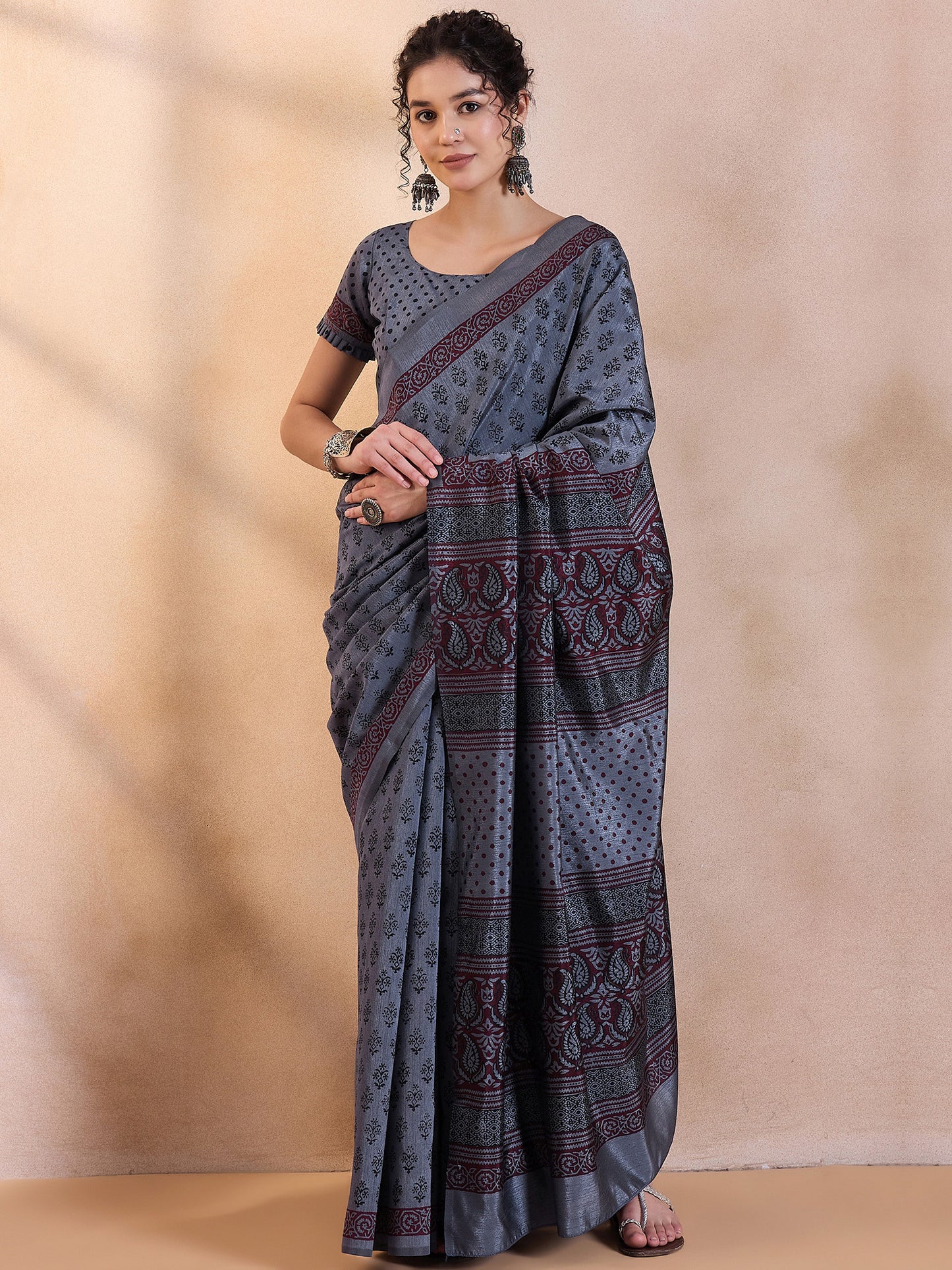 Women's Dola Silk Metallic Printed Designer Saree With Blouse Piece