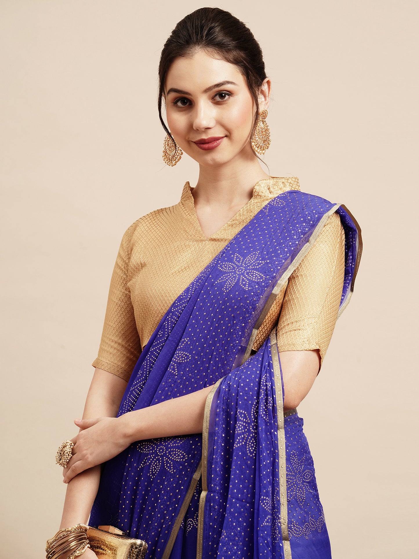 Women's Chiffon Blue Embellished Designer Saree With Blouse Piece