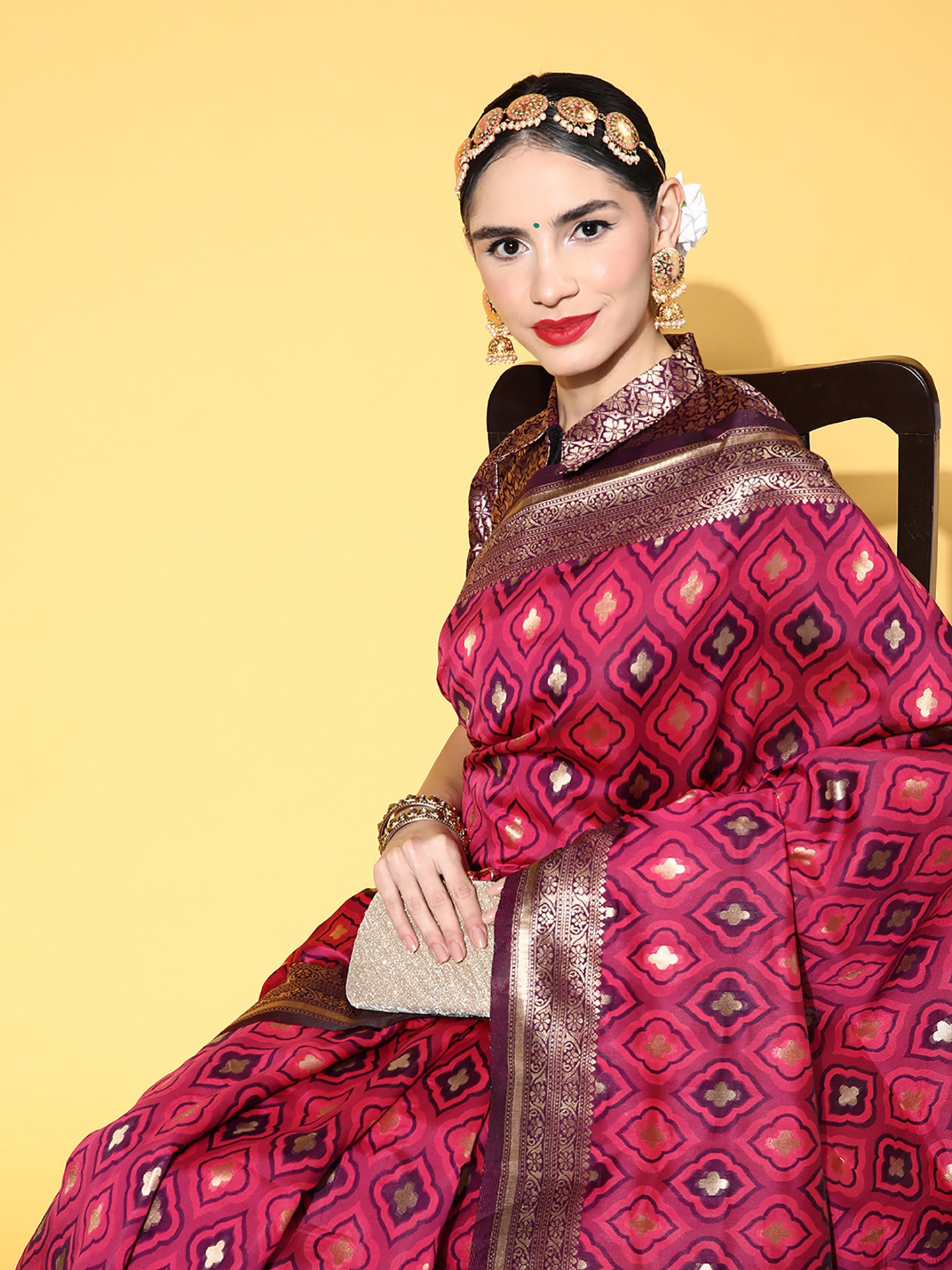Women's Silk Blend Pink Woven Design Designer Saree With Blouse Piece