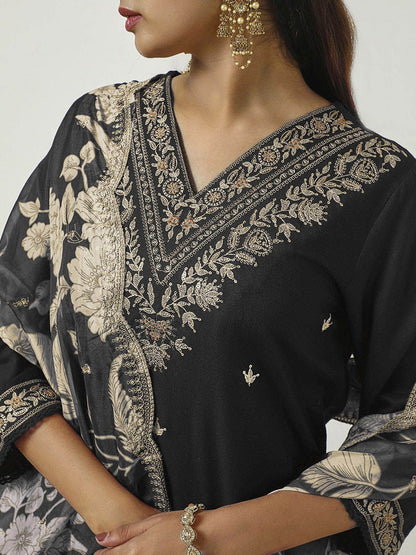 Dhiyona SO Women's Floral Embroidered Thread Work Straight Kurta with Salwar & Dupatta