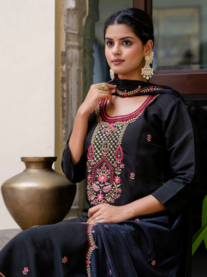 Dhiyona VV Women's Embroidered Silk Blend Calf Length Straight Kurta Trouser with Dupatta Set