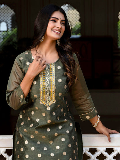 Dhiyona VV Women's Embroidered Silk Blend Straight Kurta