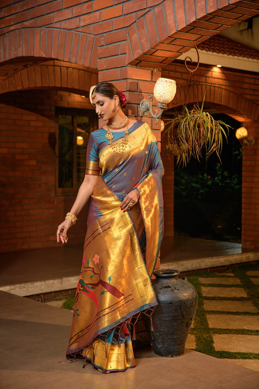 Dhiyona GR Women's Muniya Cyan Blue Zari Paithani Silk Saree