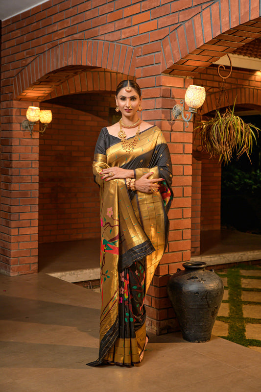 Dhiyona GR Women's Muniya Black Zari Paithani Silk Saree
