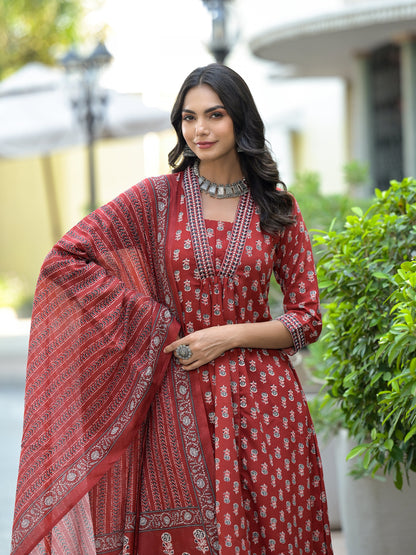 Women Red Embroidery Viscose Rayon Kurta, Pant And Dupatta Set