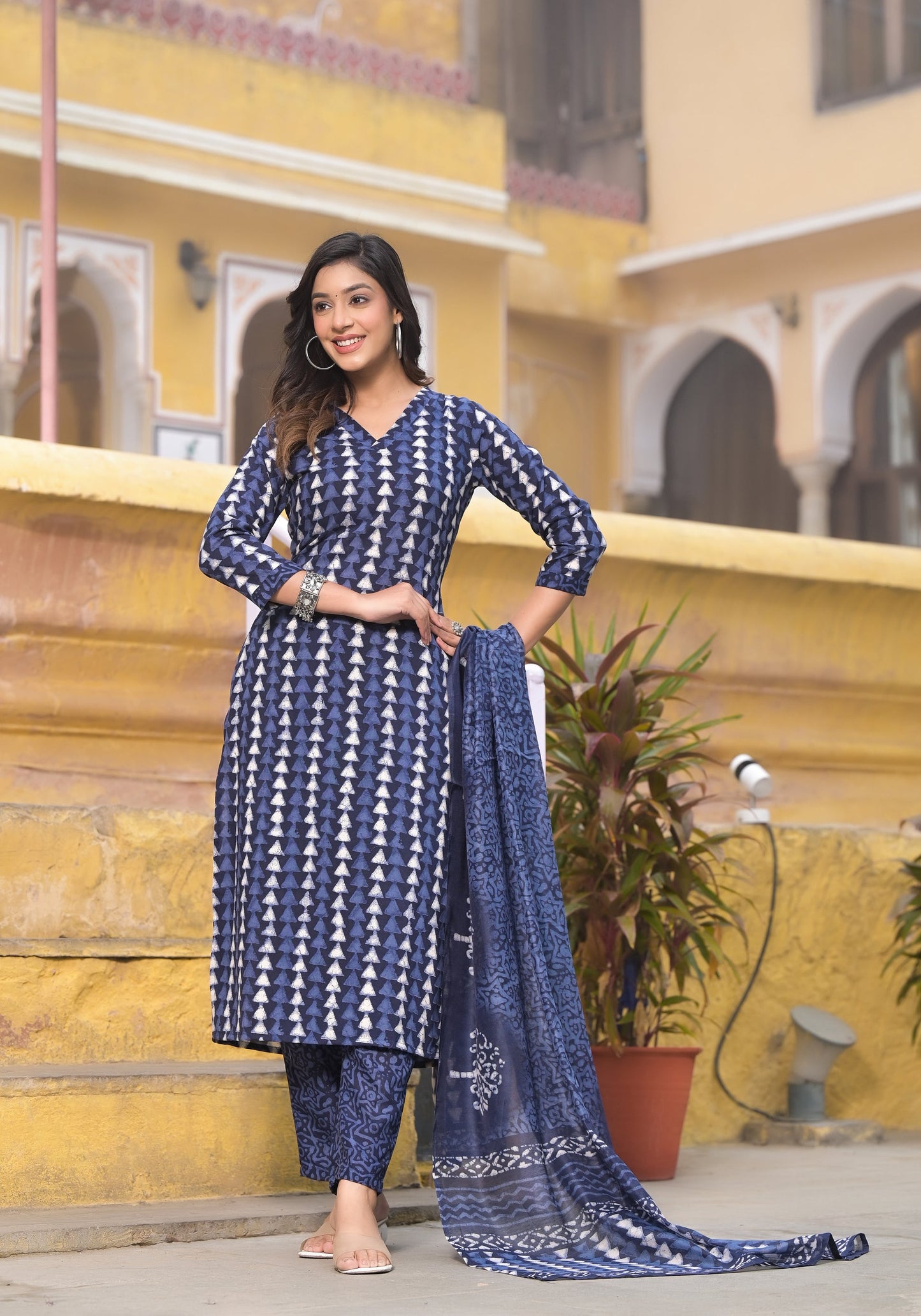 Women Light Sky Printed Pure Cotton Kurta And Pant Set