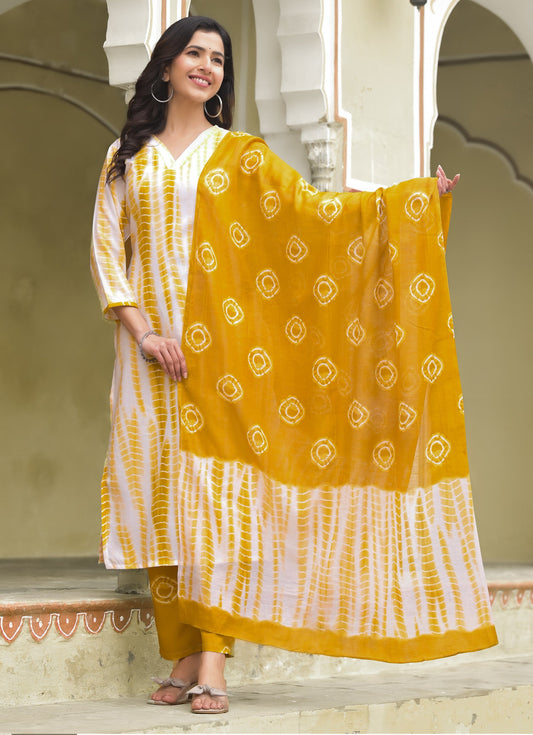 Women Yellow Printed Viscose Rayon Kurta, Pant And Dupatta Set