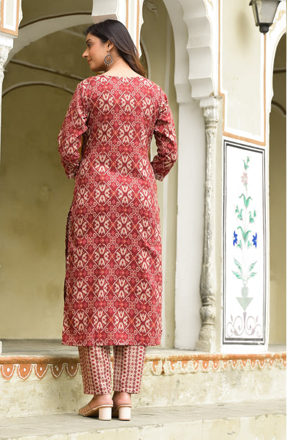 Women Red, Beige Checkered Viscose Rayon Kurta, Pant And Dupatta Set