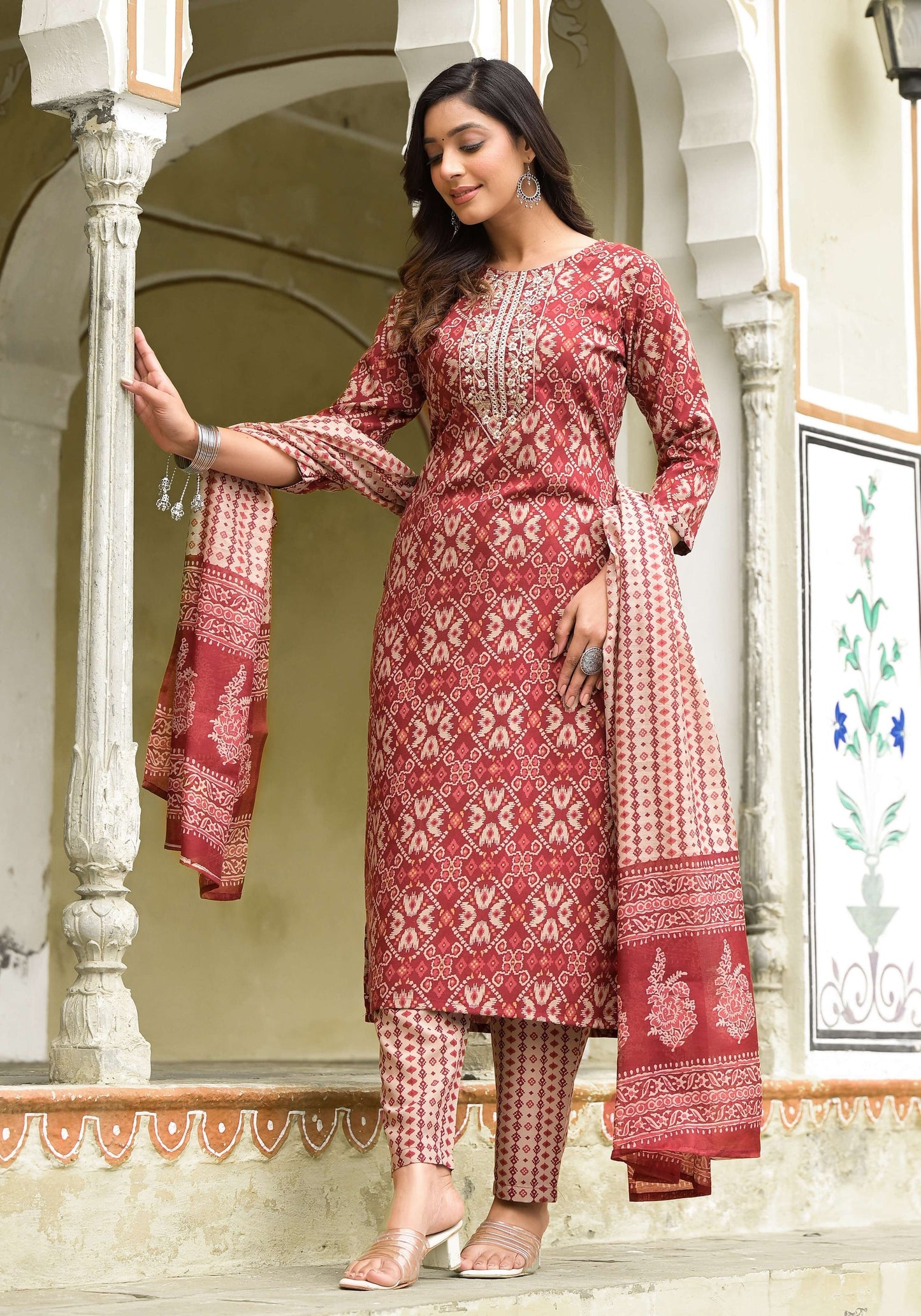 Women Red, Beige Checkered Viscose Rayon Kurta, Pant And Dupatta Set